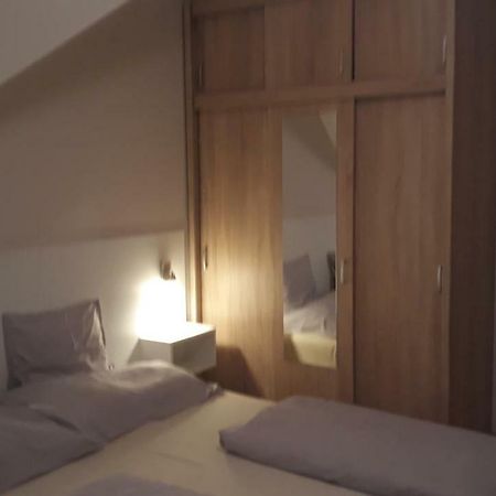 Szalóky Apartmanház Gyenesdiás Esterno foto
