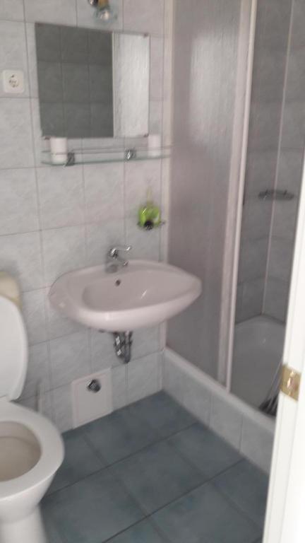 Szalóky Apartmanház Gyenesdiás Esterno foto