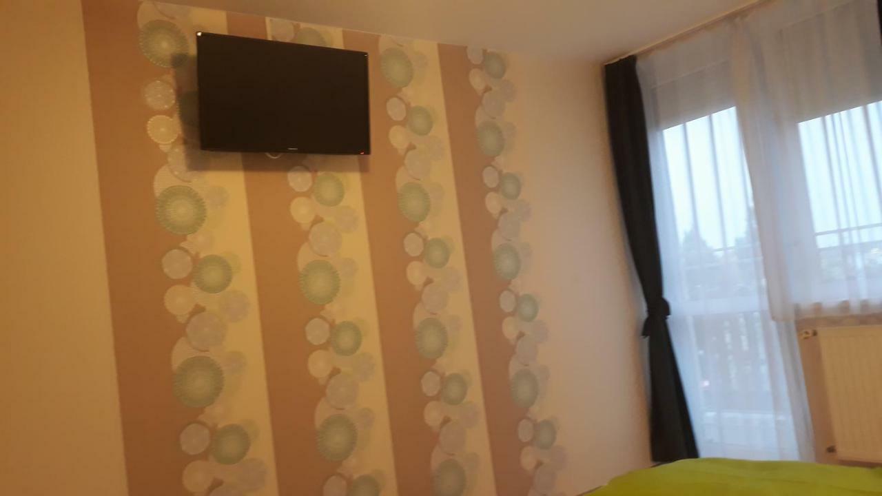 Szalóky Apartmanház Gyenesdiás Esterno foto