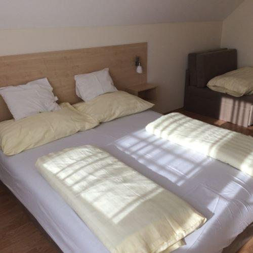 Szalóky Apartmanház Gyenesdiás Esterno foto